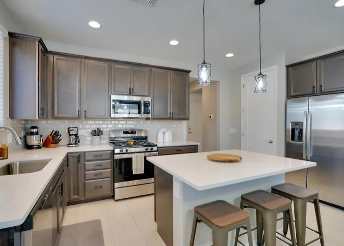 4br Retreat! Private Pool, Fire Pit! Tucson